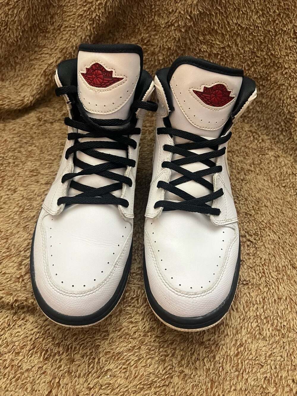 Air Jordan 1 Retro '86 GS 'Gym Red' Sneakers 644494-101 - Picture 3 of 5